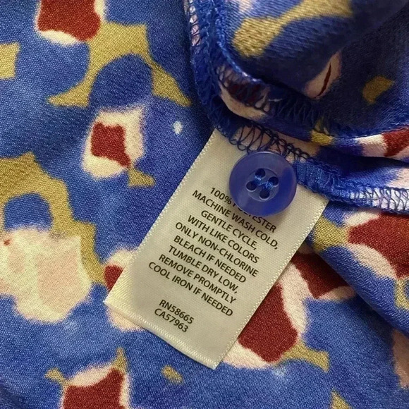 SATIN CAMP SHIRT IN BLUE DAZZLE ZOE DOT Size Large - Picture 9 of 11